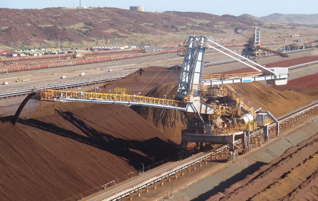 Article - Typical Stacker and Reclaimer Operating Modes